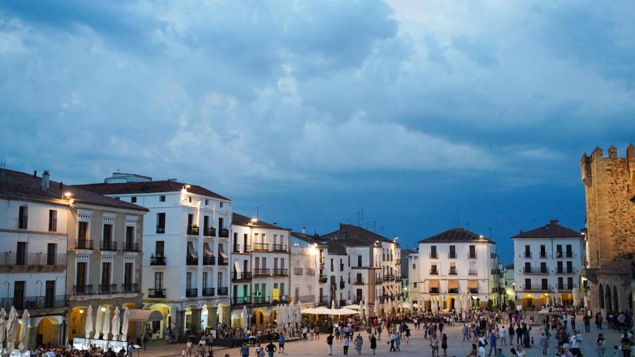 Apartamentos Soho Boutique Plaza Mayor Caces Eksteriør bilde